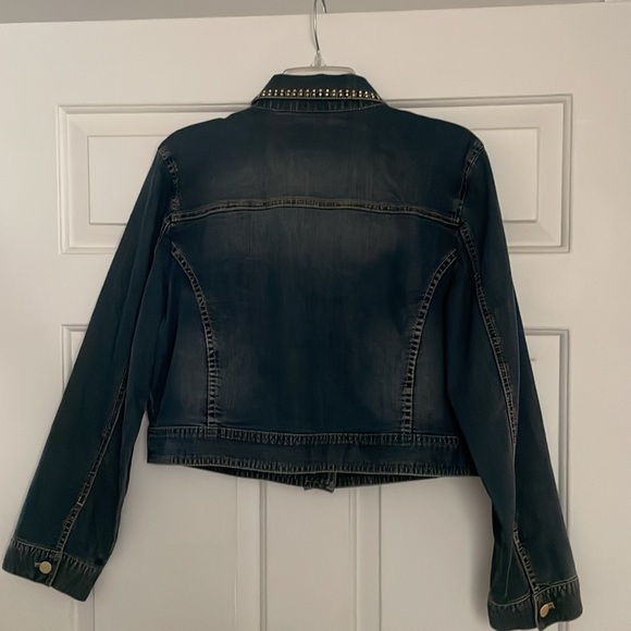CHICOS Denim Jacket✨ - Picture 2 of 4